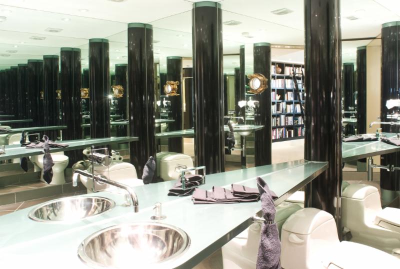 Mirrored walls.