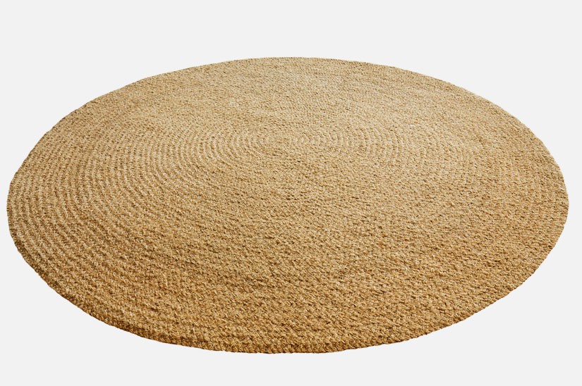 Round rugs.