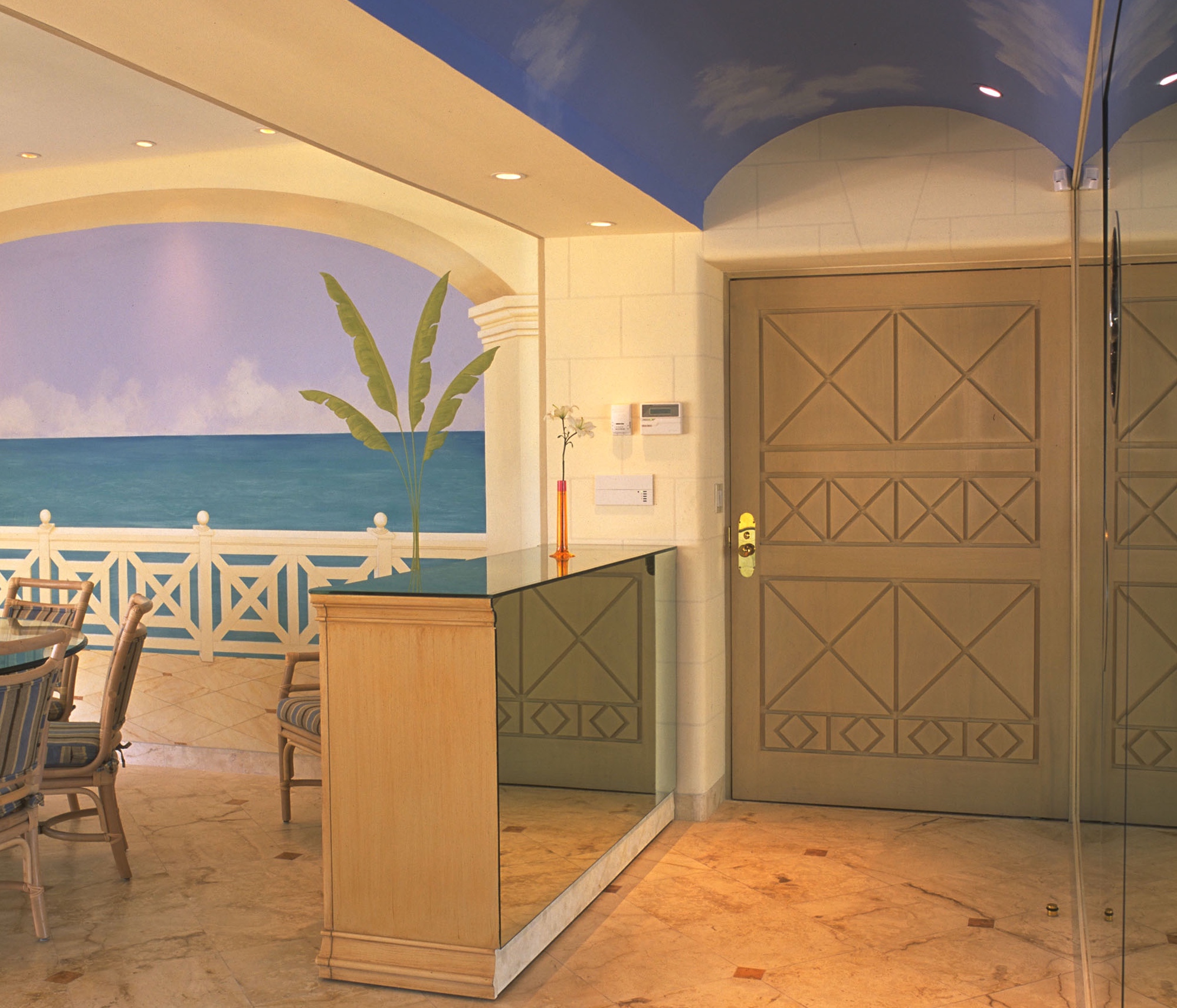 Vacation Condo Interiors. Entrace vaulted ceiling, muraltrompe l'ceil at Cancun, Mexico Condo G, a Jerry Jacobs Design ©
