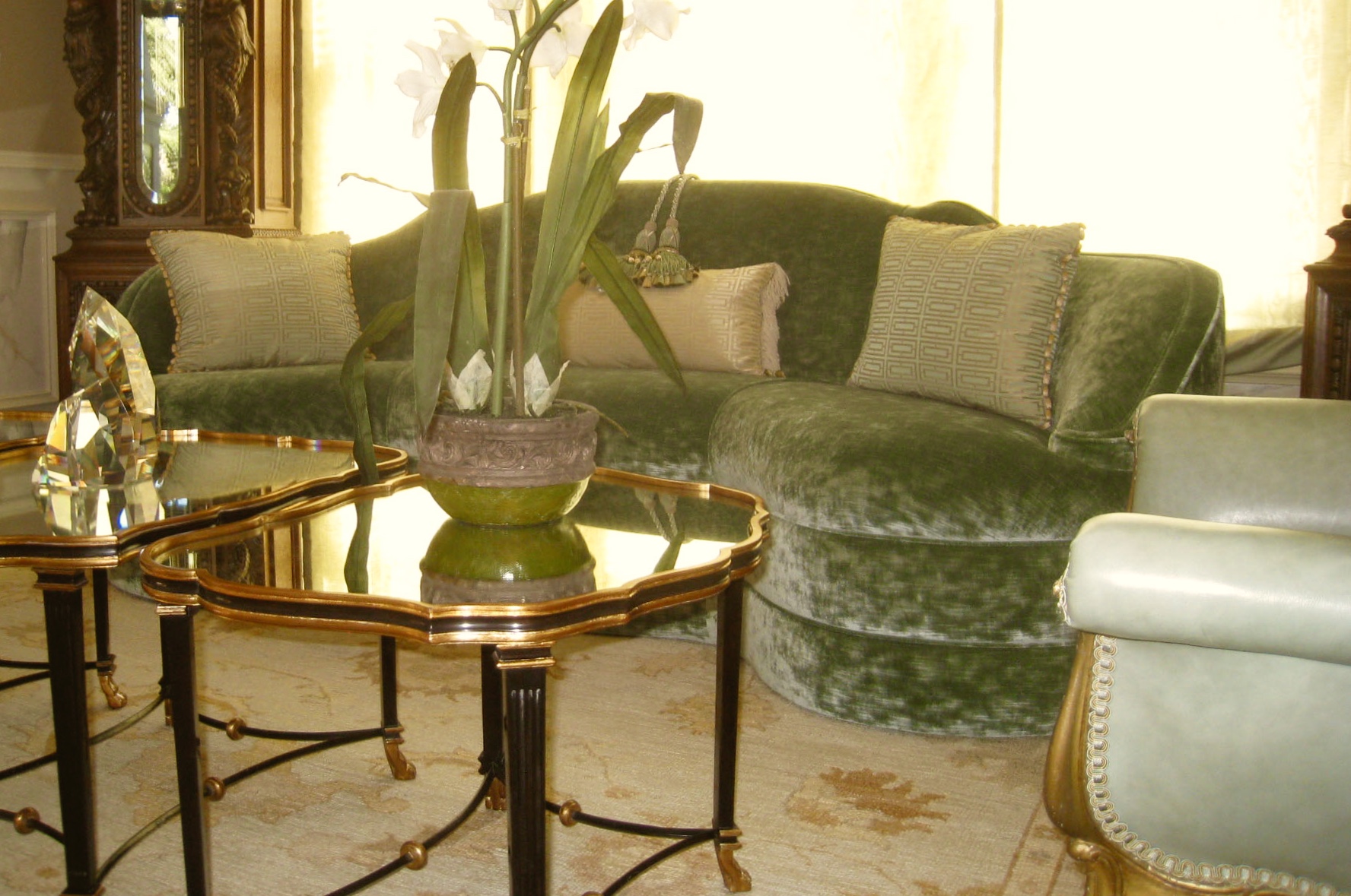 In Alamo, Contra Costa a green living room.