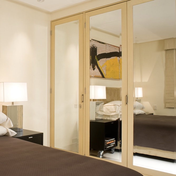Mirrored walls.