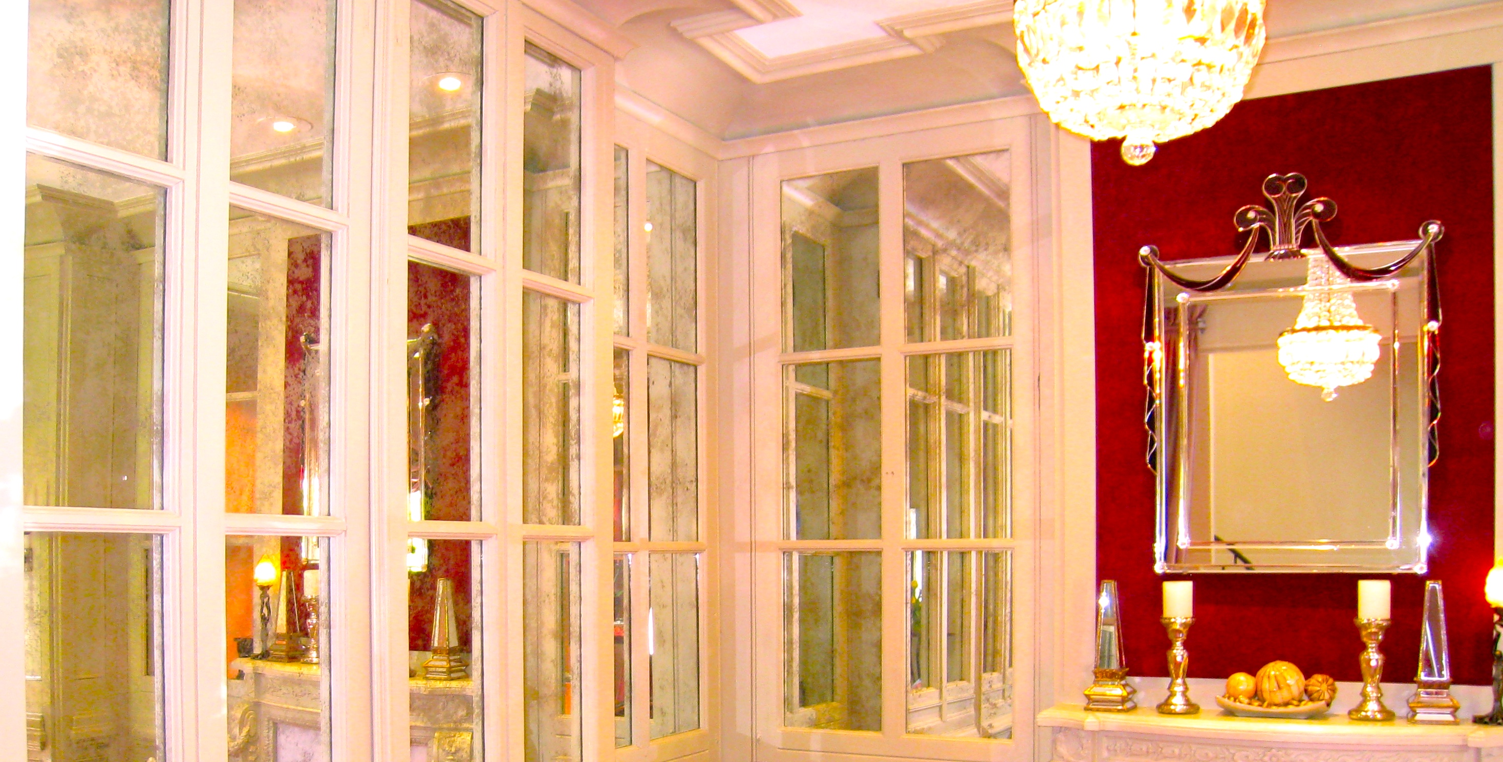 Mirrored walls.