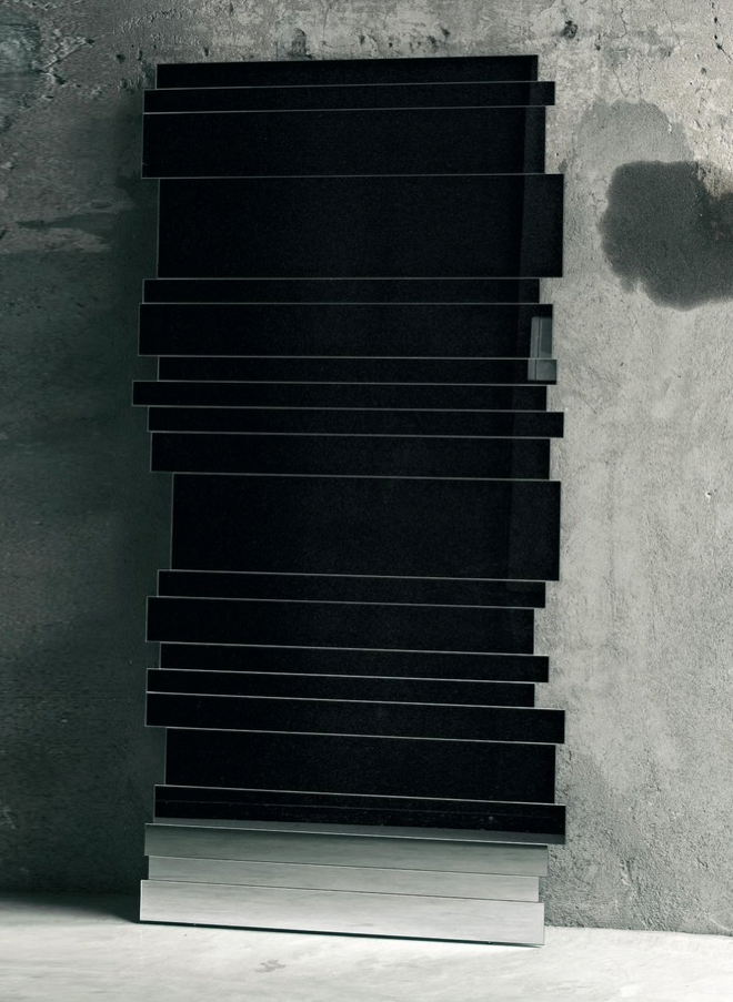 Mirrored walls.