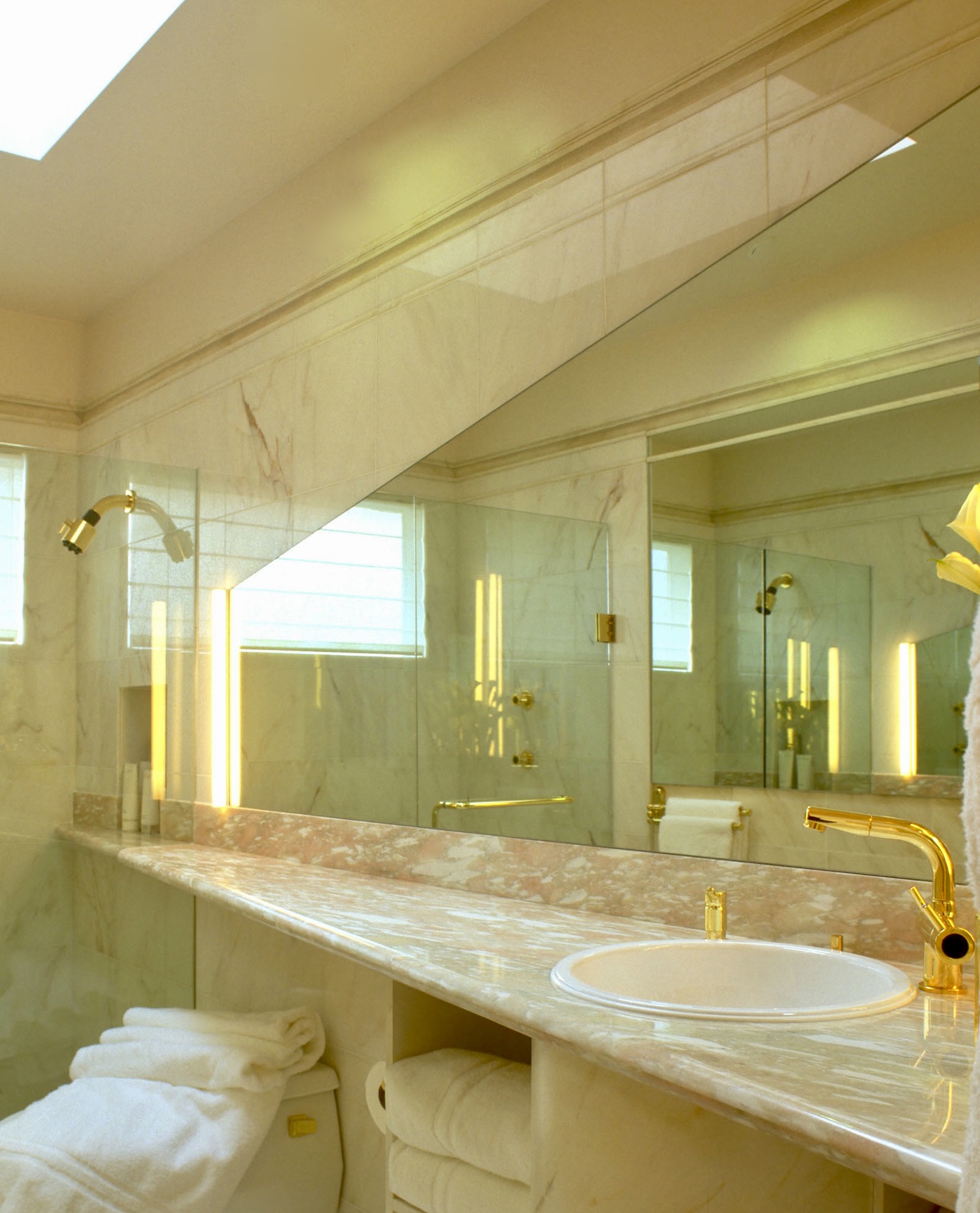 Bathroom Design. Subtle Perspective. Bath in Palo Alto California.