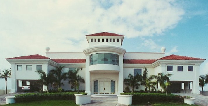Villa Arcadia Island Dorada Cancun by Jerry Jacobs Design. Street elevation